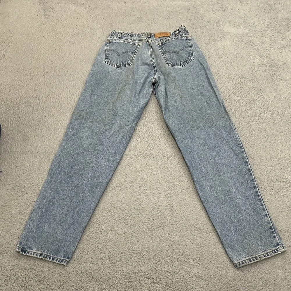 Vintage Levis Jeans Mens 36x34 Blue Denim 560 Loose Fit Tapered Leg Light Wash